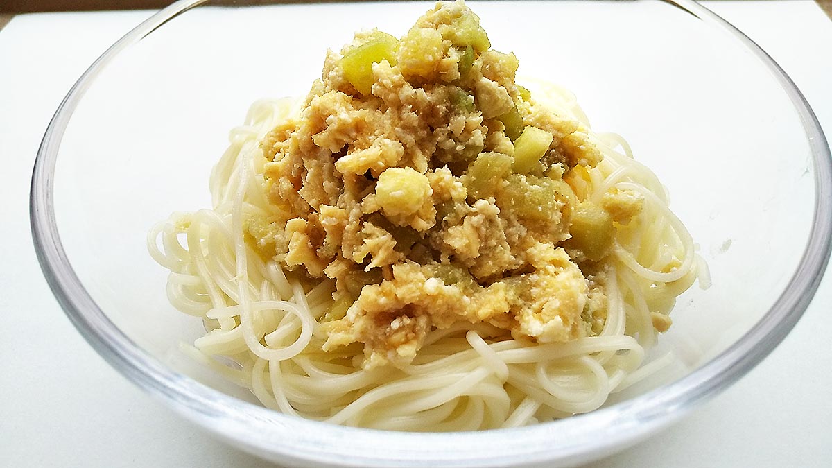 犬猫の手作りごはんレシピ ソーメンのレシピ 茄子と鶏のソーメン